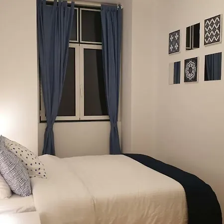 Modern Riverside - City Center Apartment