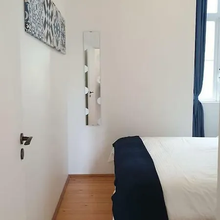Modern Riverside - City Center Appartamento